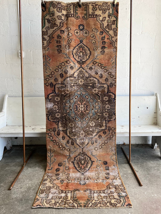 Vintage Oriental Rug 3.1’x8.3', Handmade, Muted pink & Cream Geometric Pattern, Oriental rug Runner, Boho Runner, Hallway Rug, Kitchen Rug