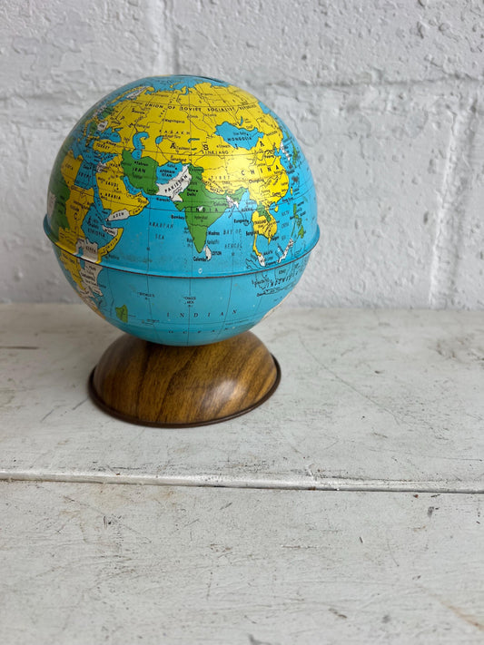 Vintage Globe Bank, 7" Vintage Tin Money Bank, Old Metal Bank, Globe Coin Bank, Vintage Globe, Man Cave Decor, Boys Room Decor