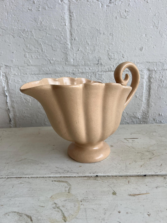 Vintage Pinky Peach Pottery Vase | 6" Tall Vintage Flower Container, Shell Shaped Vase, Vintage Floral Container, Vintage Flower Pot