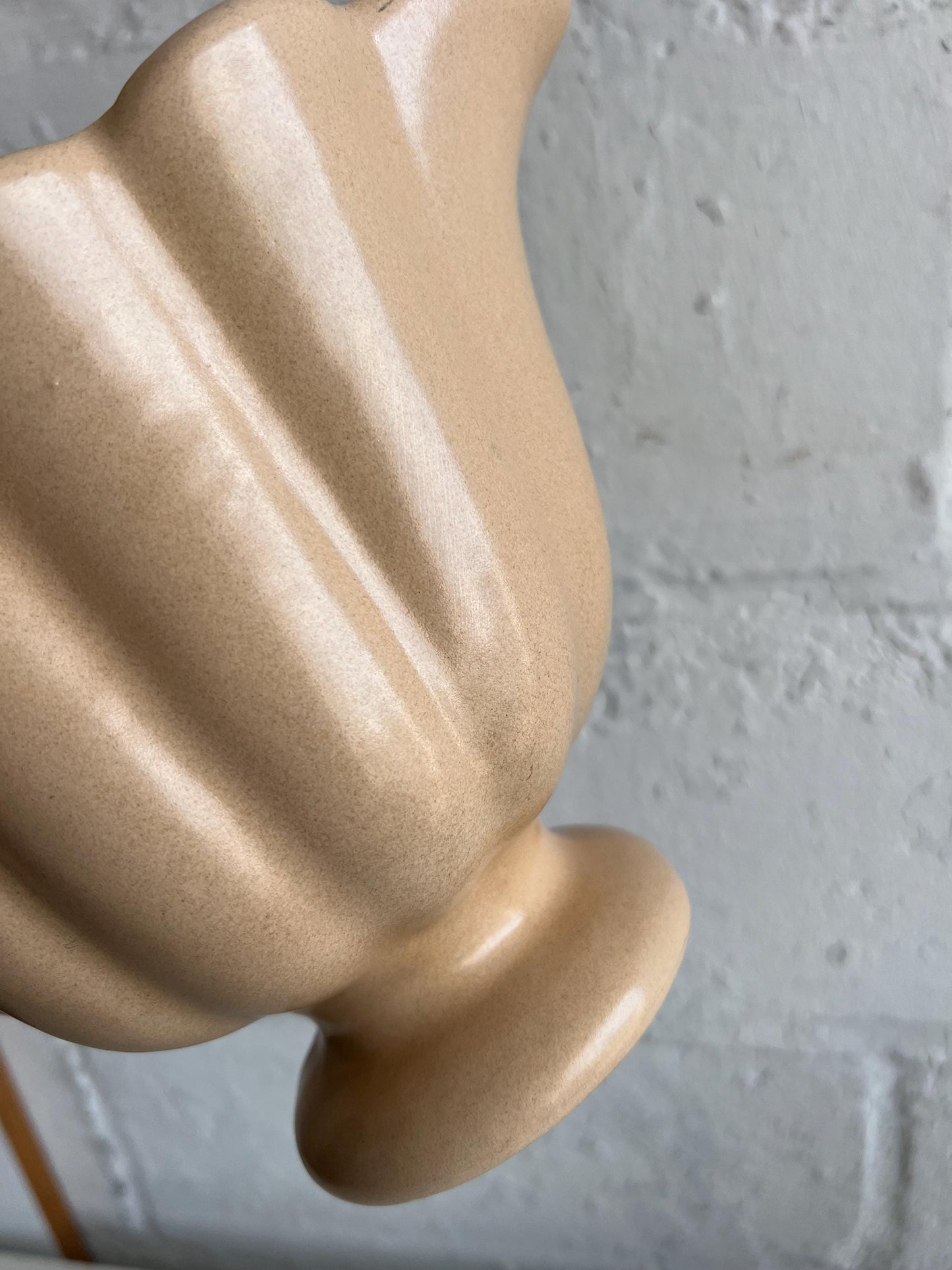 Vintage Pinky Peach Pottery Vase | 6" Tall Vintage Flower Container, Shell Shaped Vase, Vintage Floral Container, Vintage Flower Pot