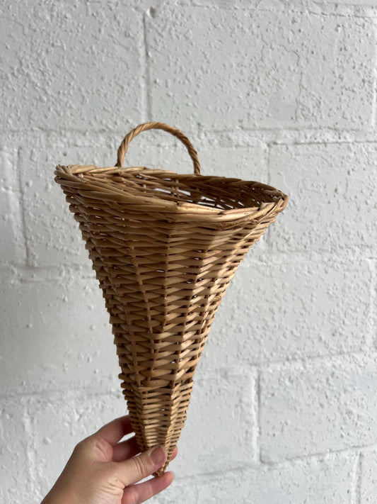 Vintage Wicker Cornucopia Horn Wall Hanging | Fall Decor, Thanksgiving Decor, Wicker, Neutral Vintage Home Decor