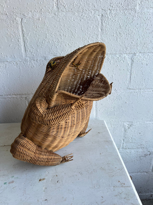 Vintage Wicker Frog Basket, 18" Tall Frog Wicker Basket, Wicker Newspaper, Magazine Holder, Vintage Wicker Animal Decor