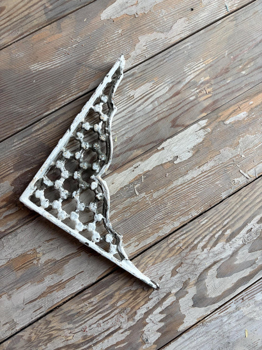 Vintage Chippy Cast Iron Shelf Bracket, 7"x6" Architectural Salvage, Chippy White Salvage, Farmhouse Decor, Cottage Decor
